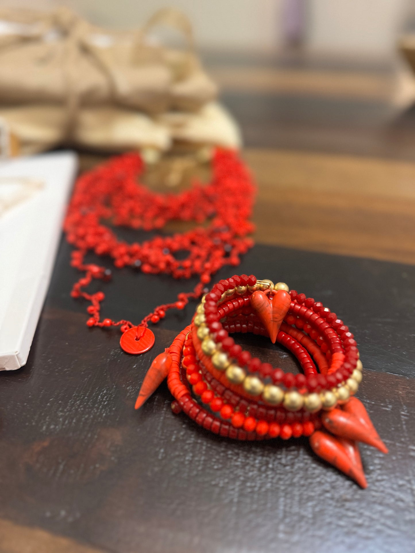 ✨ Golden Red: la fuerza del rojo con el brillo del dorado ✨