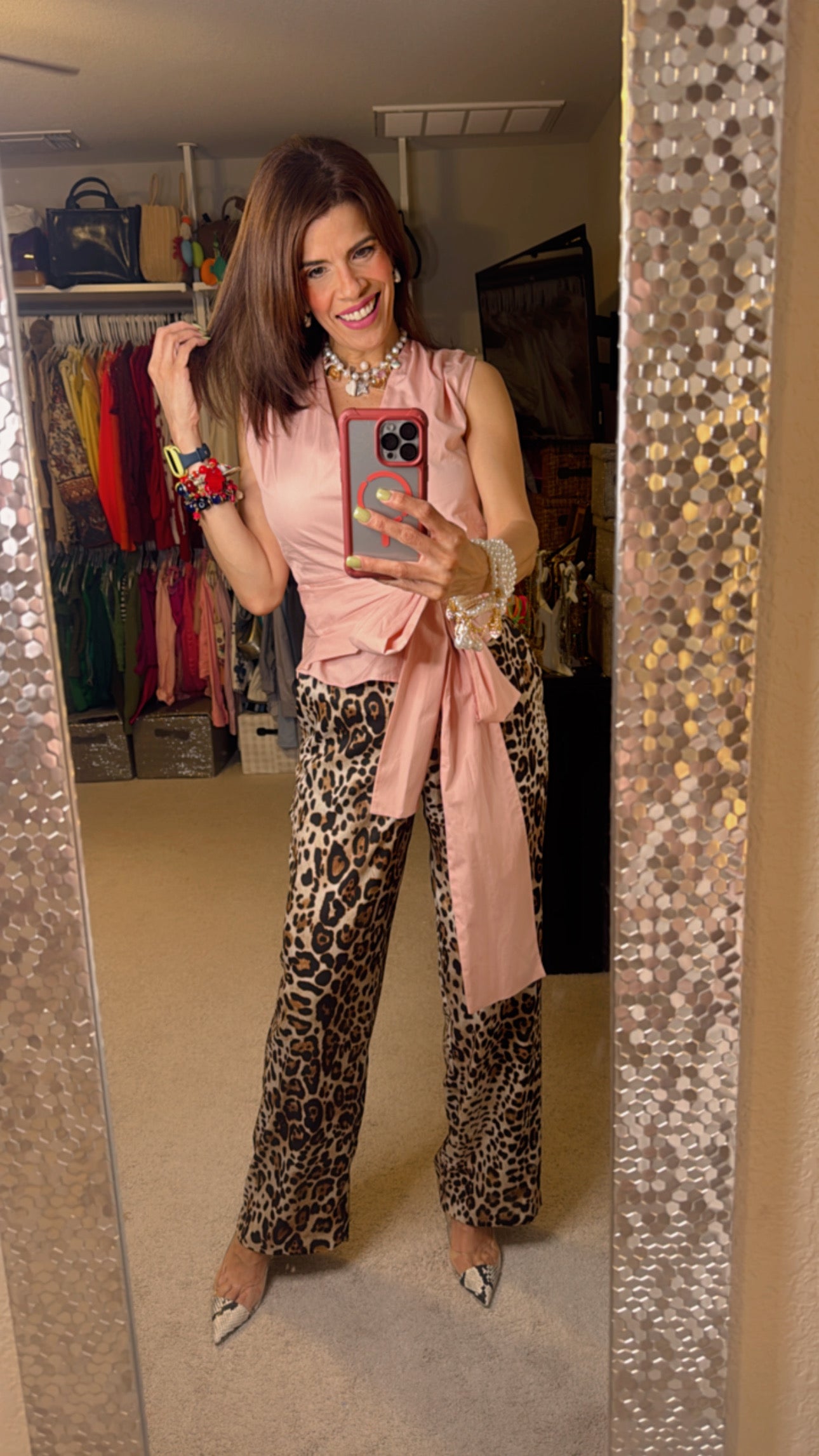 🌸🐆 Rosa Salvaje: la dulzura del rosa con la fuerza del animal print en un solo concepto ✨.