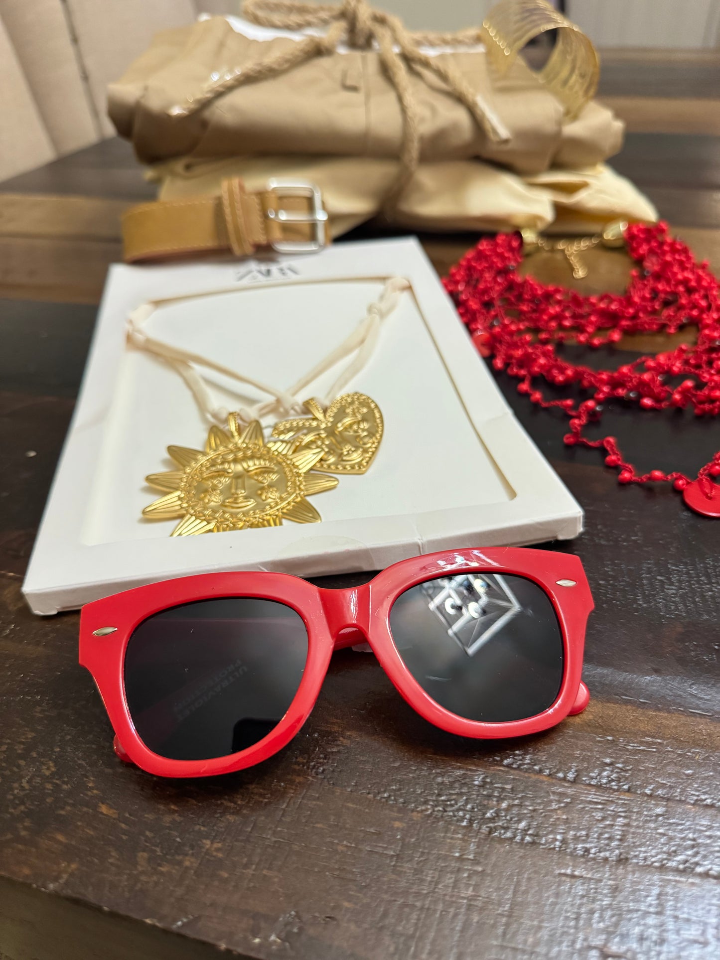 ✨ Golden Red: la fuerza del rojo con el brillo del dorado ✨