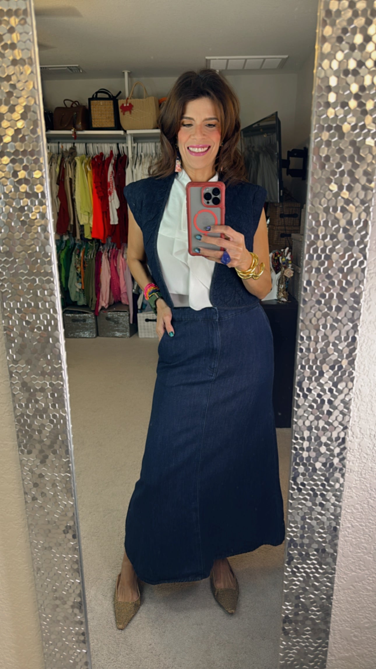 🌆🤍 Perla Urbana: elegancia clásica con un toque moderno y vibrante♥️