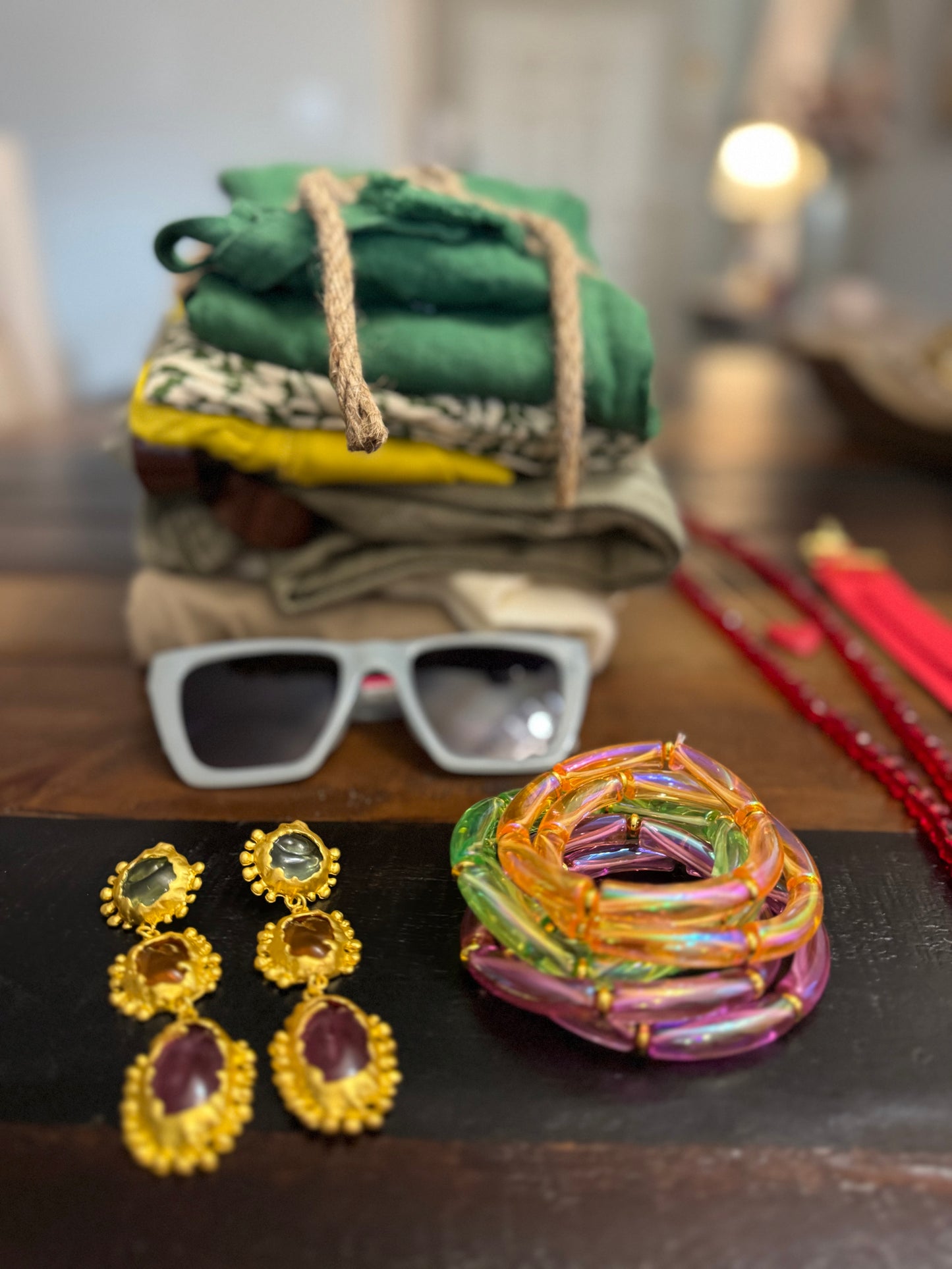 🌱✨ Verde Esencial: prendas frescas y accesorios vibrantes que multiplican tu estilo hasta en 10 looks distintos ✨